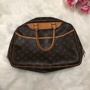 Louis Vuitton Deauville Bag